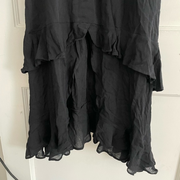 Lulu’s Black ruffle midi dress, adjustable straps. Size M, zipper back - Picture 3 of 8